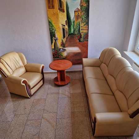 Hotel Podroznik Koszuty Buitenkant foto