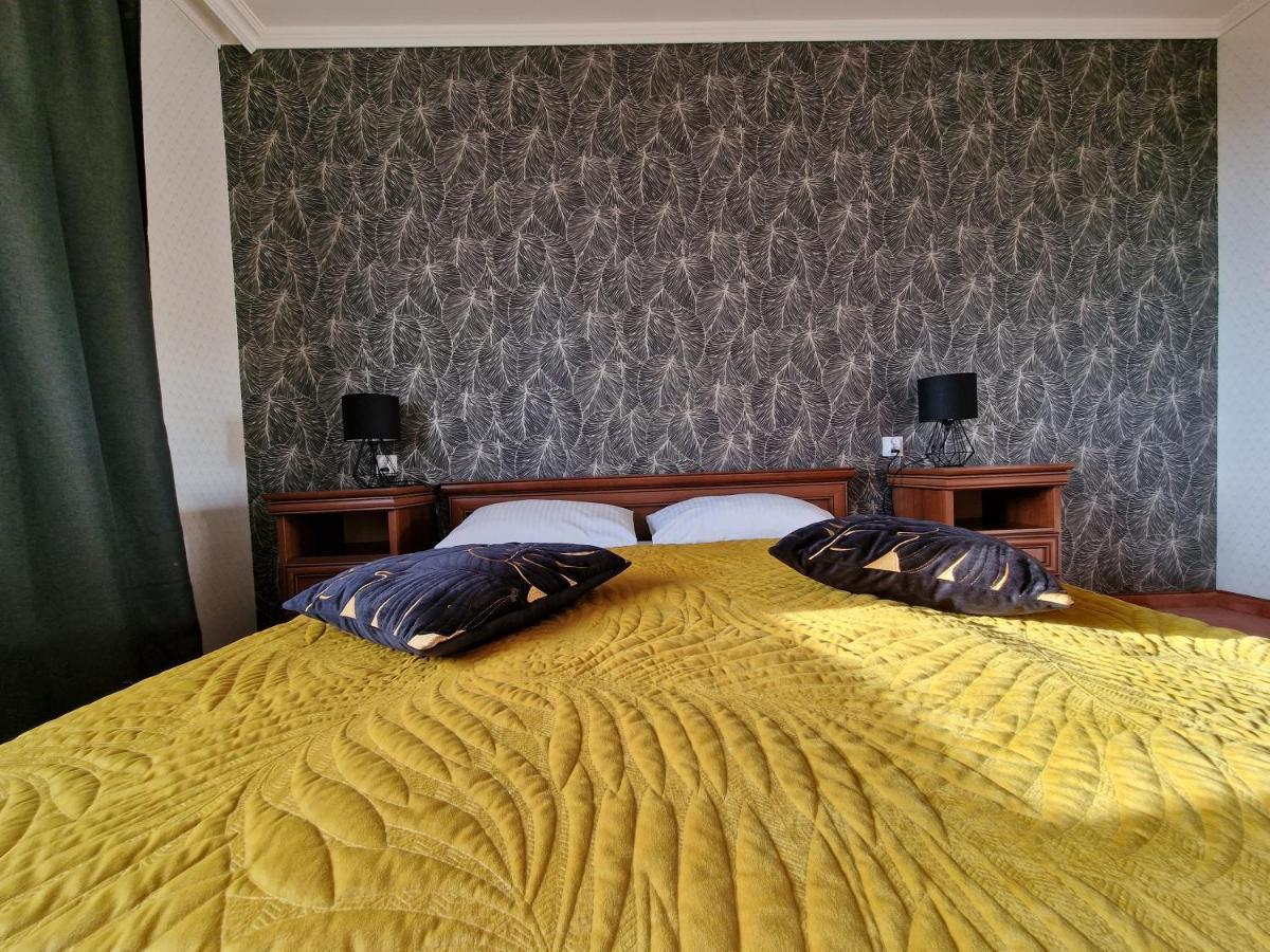 Hotel Podroznik Koszuty Buitenkant foto