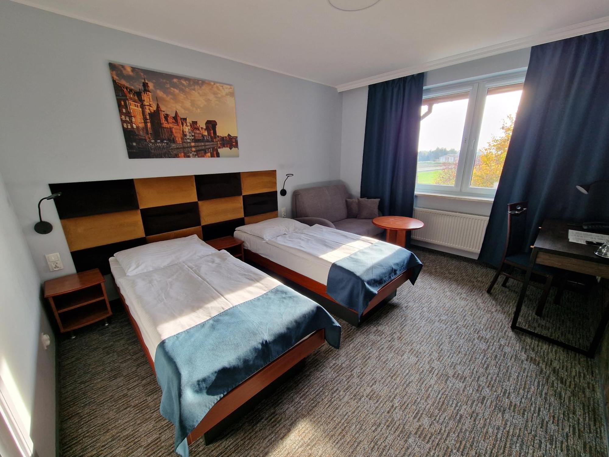 Hotel Podroznik Koszuty Buitenkant foto